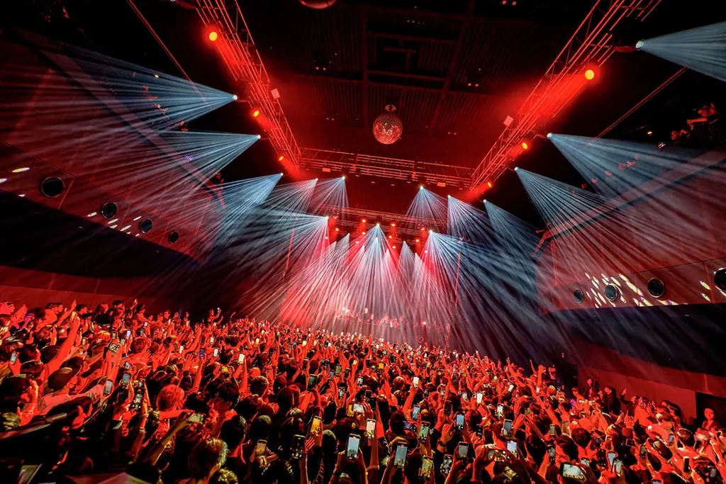 Zerotokyo crowd
